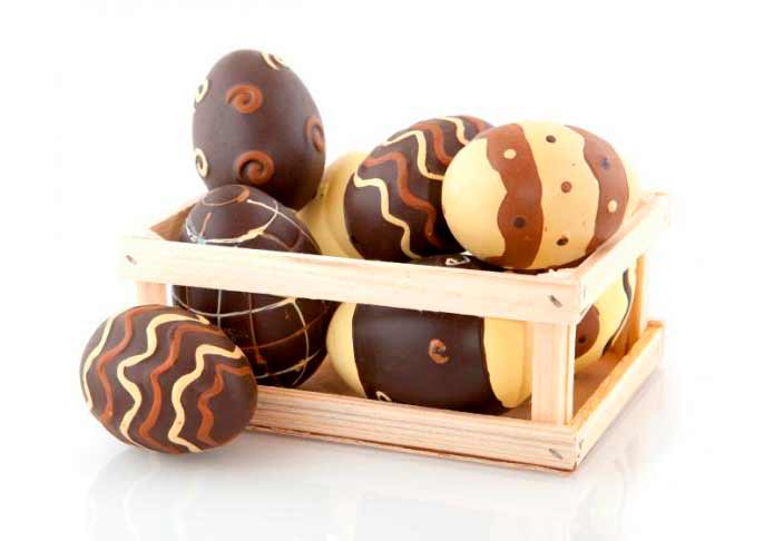Cómo hacer huevos de Pascua con chocolate